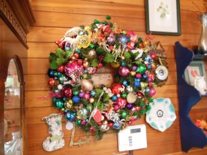 The most awesome holiday wreath ever?! I think maybe...